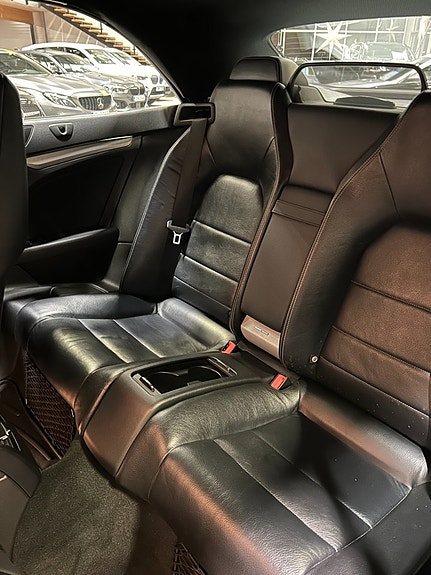 Mercedes-Benz E350 8 of 10