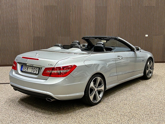 Mercedes-Benz E350 5 of 5