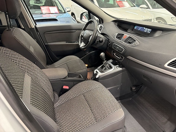 Renault Scenic III 14 of 19