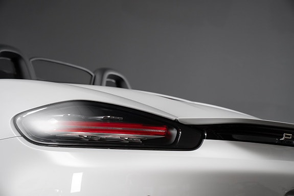 Porsche 718 Boxster S 5 of 5