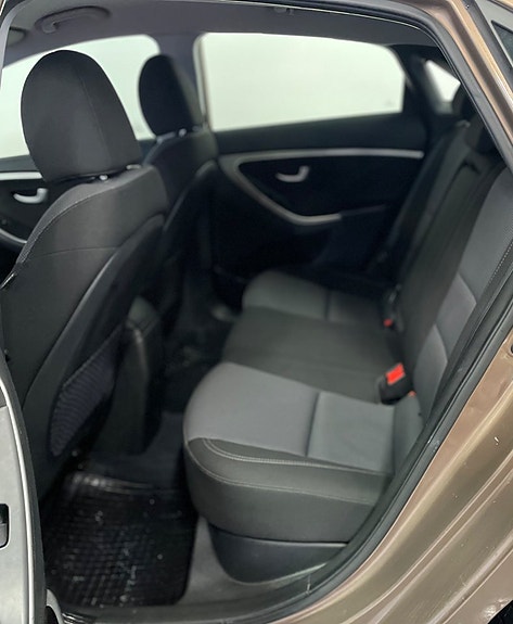 Hyundai i30 7 of 11