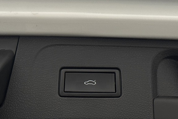 Volkswagen Passat 28 of 28