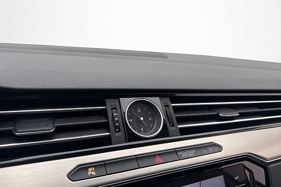 Volkswagen Passat 18 of 28