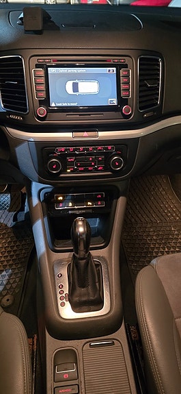 Volkswagen Sharan 7 of 12