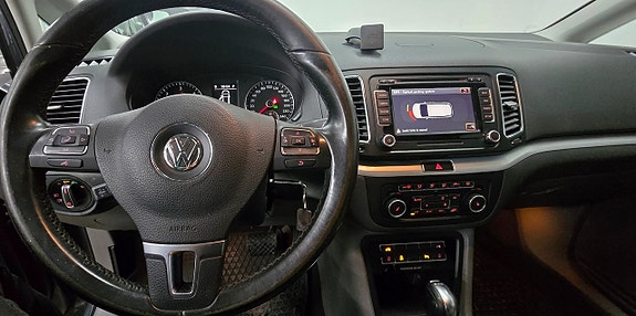 Volkswagen Sharan 2 of 12