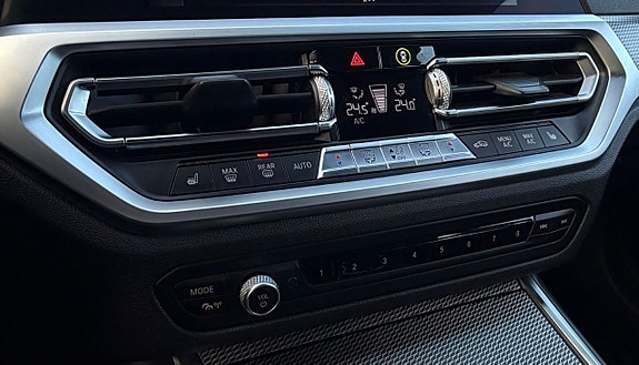 BMW 330e 16 of 30