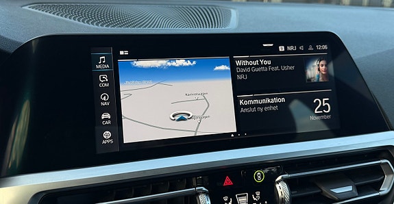 BMW 330e 17 of 30