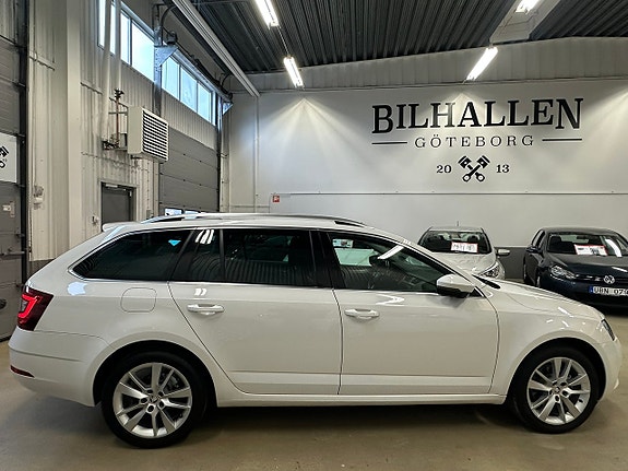 Skoda Octavia 3 of 5