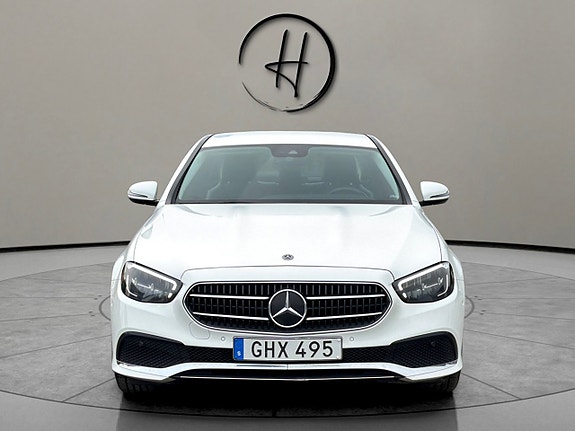 Mercedes-Benz E300 de 3 of 30