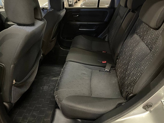 Honda CR-V 8 of 13