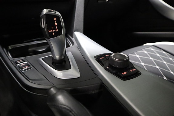 BMW 320 18 of 22