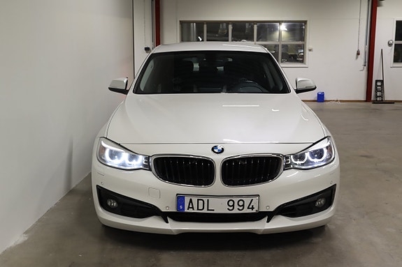 BMW 320 5 of 5