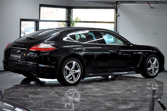 Porsche Panamera S 6 of 22