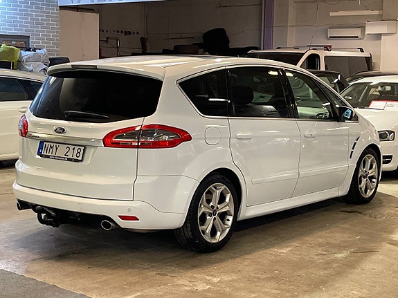 Ford S-MAX 4 of 5