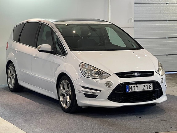 Ford S-MAX 3 of 5