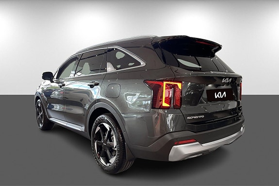 Kia Sorento 25 of 30