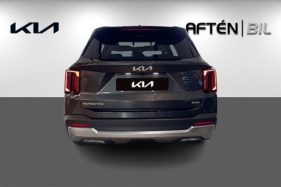 Kia Sorento 5 of 30