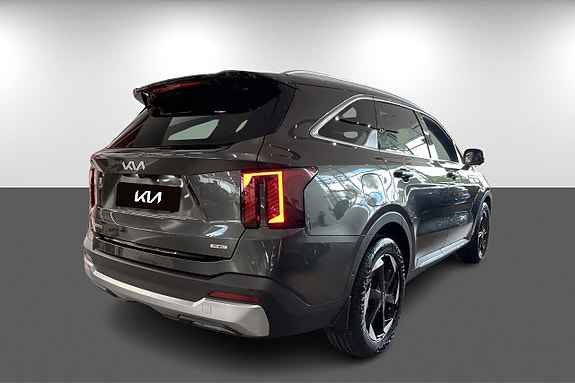 Kia Sorento 23 of 30