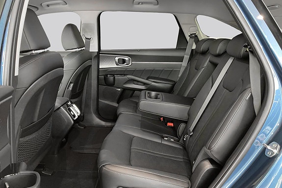 Kia Sorento 9 of 23