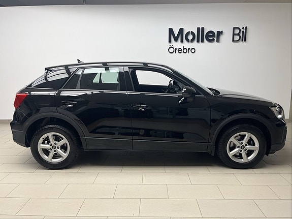 Audi Q2 4 of 5