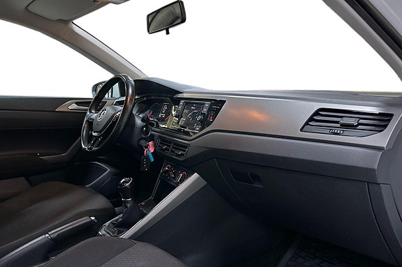Volkswagen Polo 15 of 23