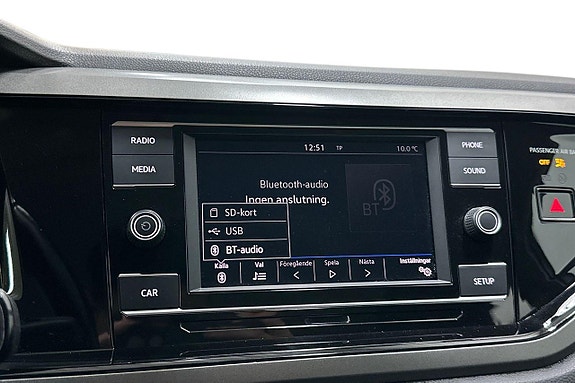 Volkswagen Polo 19 of 23