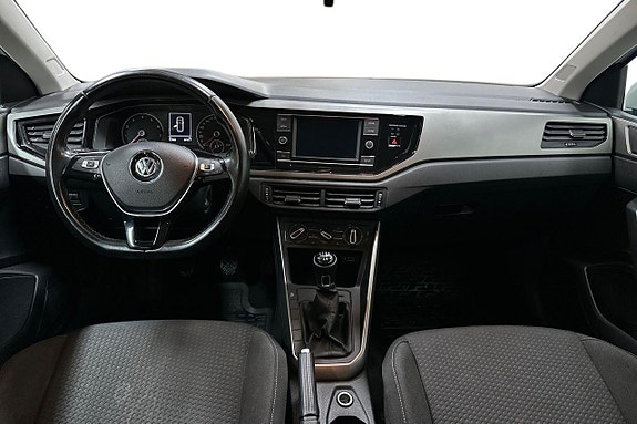 Volkswagen Polo 12 of 23