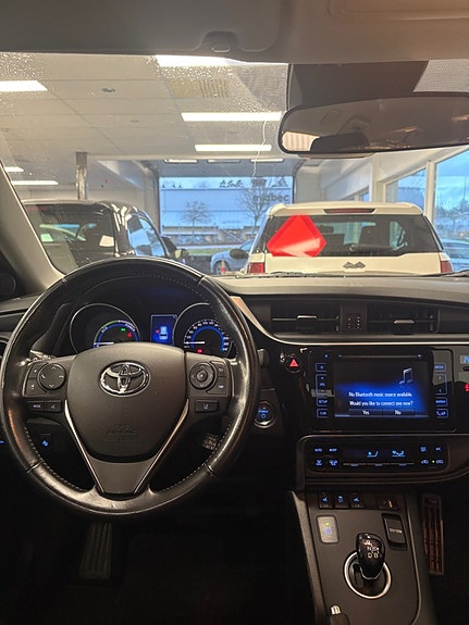 Toyota Auris 6 of 11