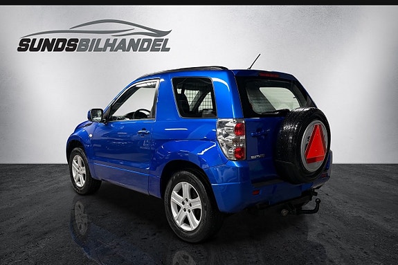 Suzuki Vitara Vitara 3-dörrar 1.6 VVT 4WD 3 of 12