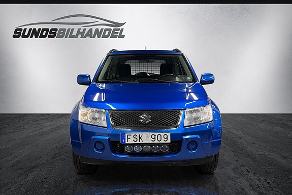 Suzuki Vitara Vitara 3-dörrar 1.6 VVT 4WD 2 of 12