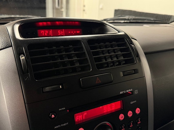 Suzuki Vitara Vitara 3-dörrar 1.6 VVT 4WD 12 of 12