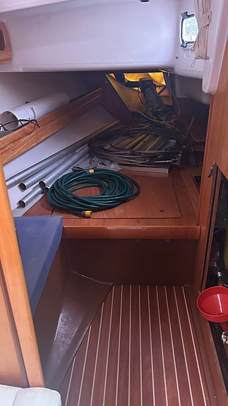 Bavaria 38 Cruiser 8 of 13