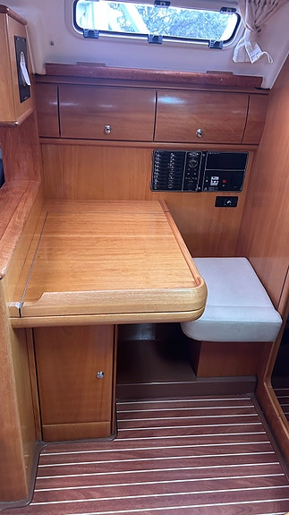 Bavaria 38 Cruiser 9 of 13