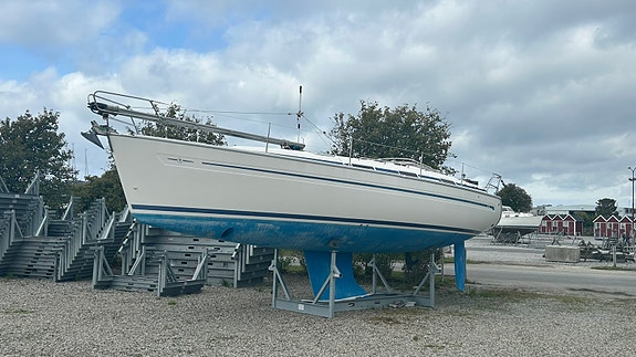 Bavaria 38 Cruiser 2 of 13