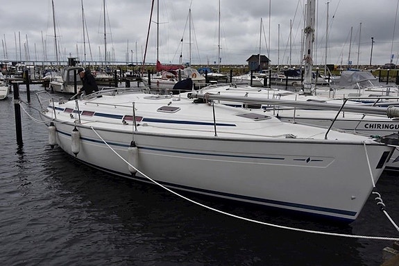 Bavaria 38 Cruiser 4 of 13