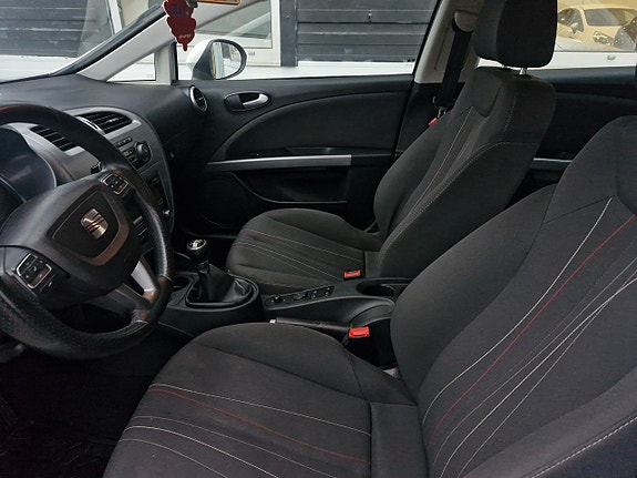 Seat Leon 9 of 14