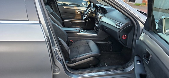 Mercedes-Benz E220 6 of 12