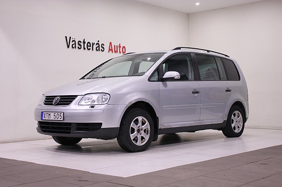 Volkswagen Touran 2 of 23