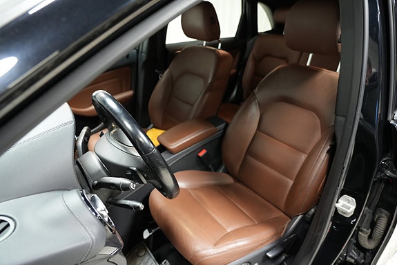 Mercedes-Benz B180 5 of 5