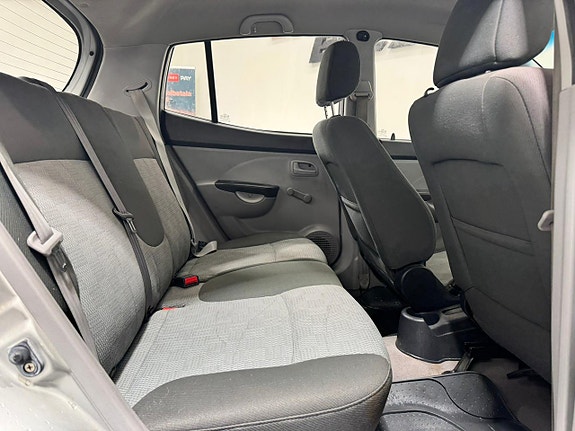 Kia Picanto 11 of 16