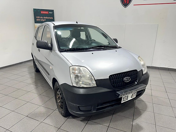 Kia Picanto 10 of 16