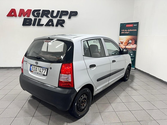 Kia Picanto 4 of 5