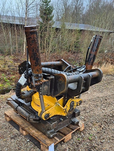 Engcon EC 30 Grip S80 7 of 7