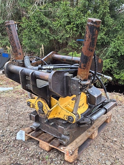 Engcon EC 30 Grip S80 6 of 7