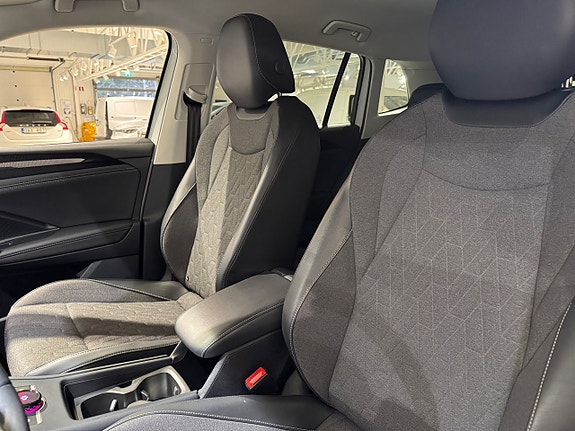 Volkswagen Tiguan 6 of 22