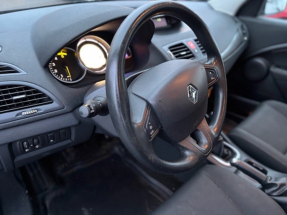 Renault Megane III 12 of 16