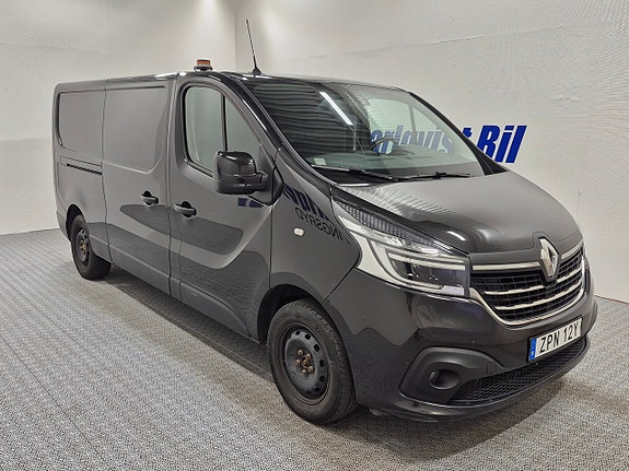 Renault Trafic 3 of 9