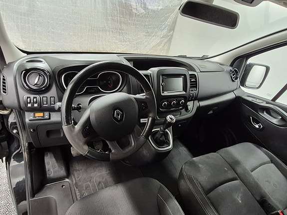 Renault Trafic 6 of 9