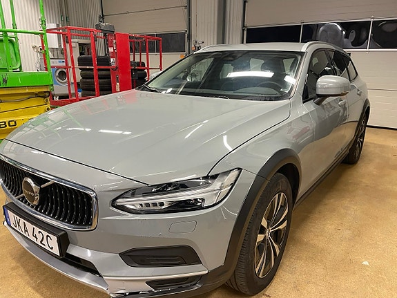 Volvo V90 Cross Country