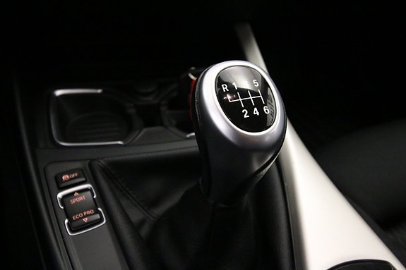 BMW 120 17 of 23